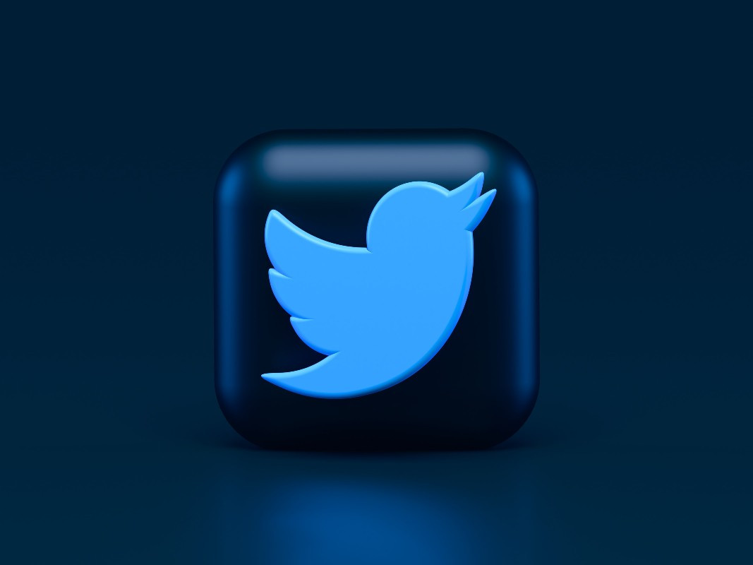 Επιστρέφει από τη Δευτέρα η συνδρομητική υπηρεσία Twitter Blue