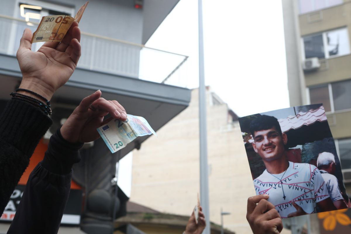 Πέθανε ο 16χρονος Κώστας Φραγκούλης που πυροβολήθηκε στο κεφάλι από αστυνομικό