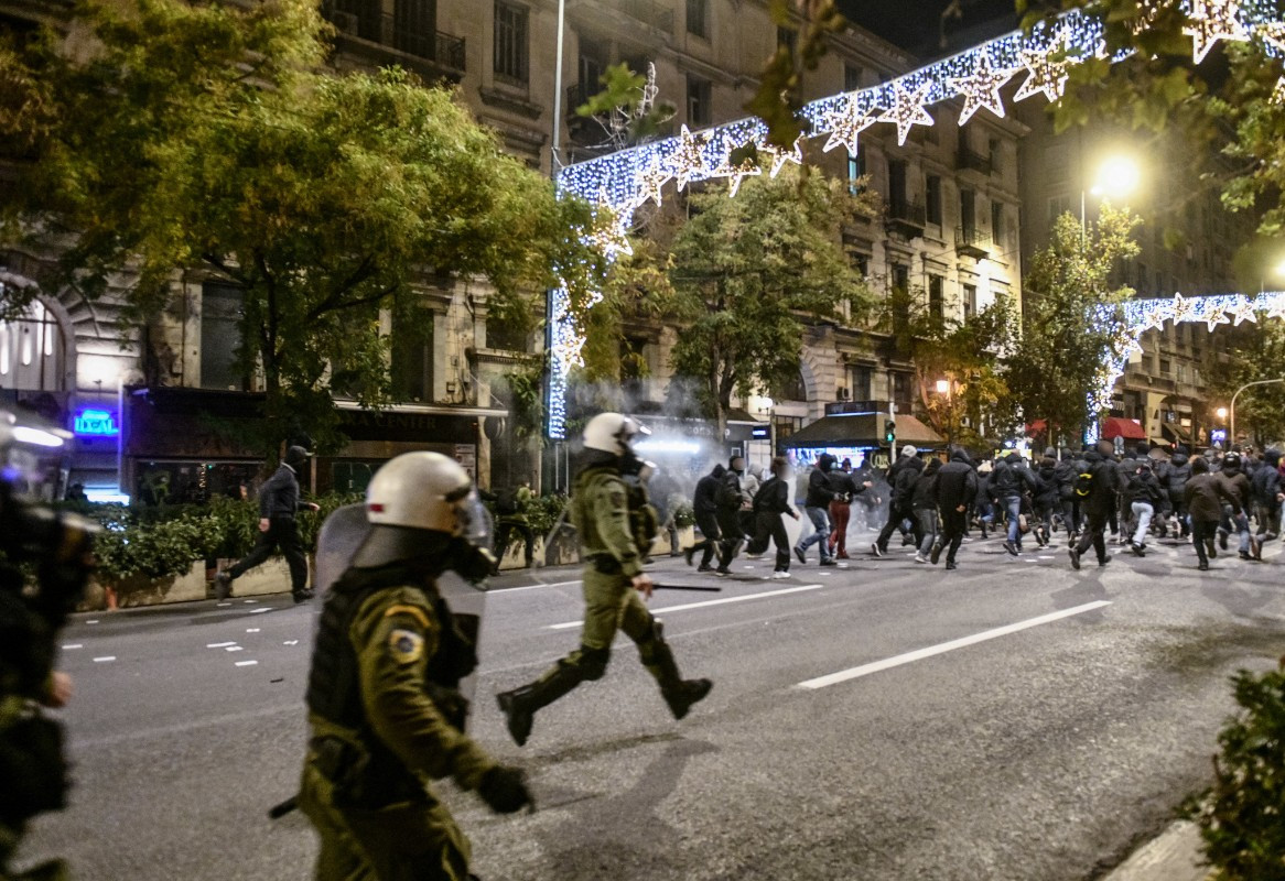 Τα ντοκουμέντα αστυνομικής βίας στις διαδηλώσεις για τον Κώστα Φραγκούλη