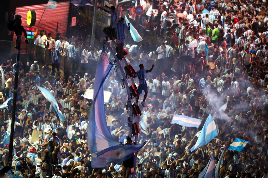 Ξέφρενοι πανηγυρισμοί σε όλη την Αργεντινή μετά την κατάκτηση του Μουντιάλ 2022 [Βίντεο]