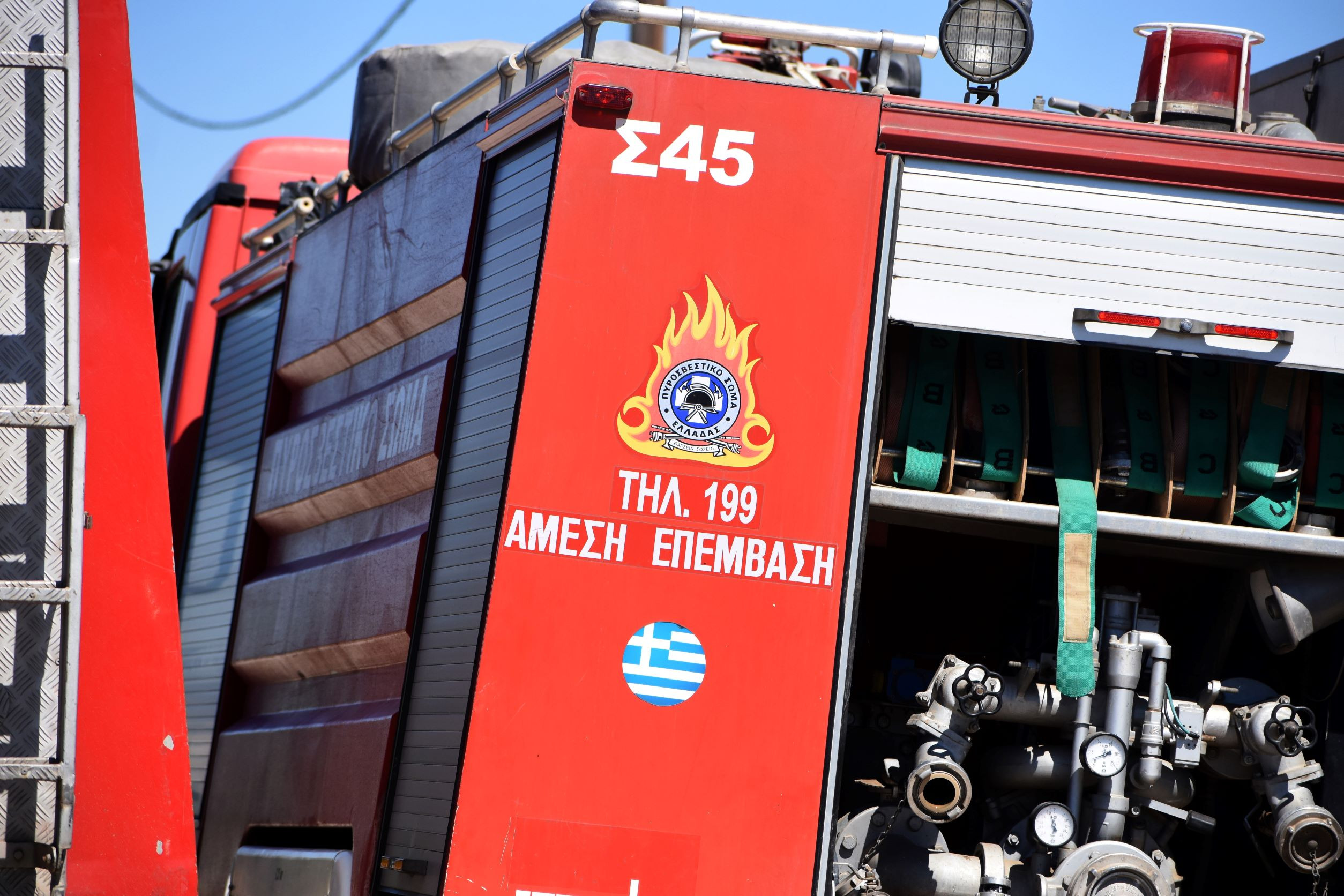 Θεσσαλονίκη: Μεγάλο μποτιλιάρισμα στην Περιφερειακή από φωτιά σε αυτοκίνητο