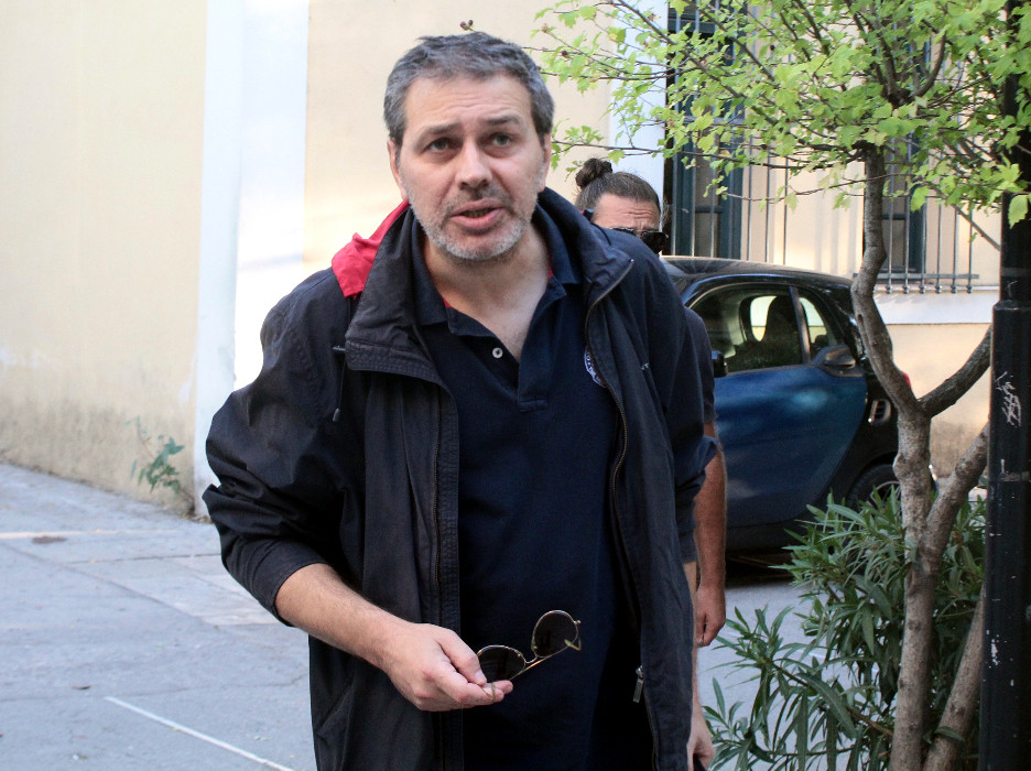 Συνελήφθη ο Στέφανος Χίος για εξύβριση, απειλή και παράνομη οπλοκατοχή