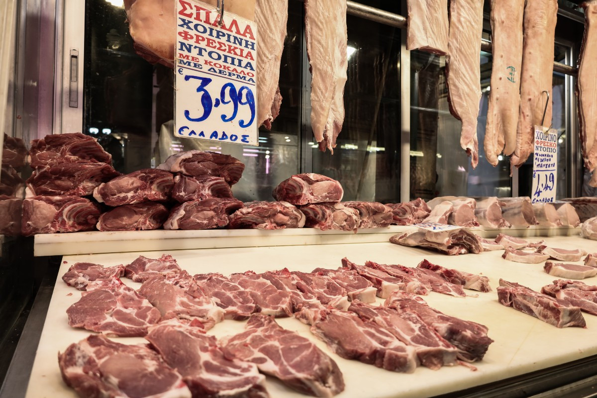 Δέσμευσε 5.677 κιλά κρέατος μετά από ελέγχους η Περιφέρεια Αττικής