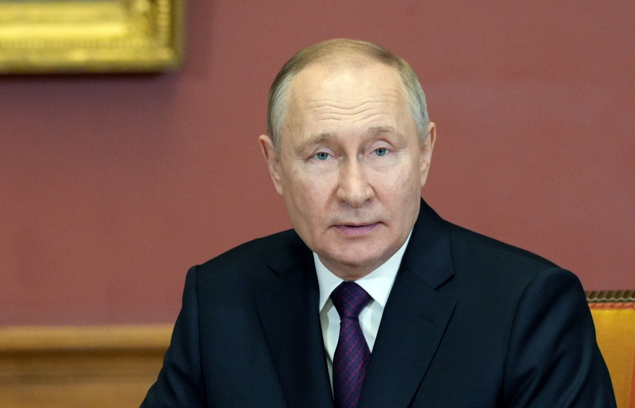 Ρωσία: Ο Πούτιν «κόβει» τις εξαγωγές πετρελαίου σε χώρες που υιοθετούν το πλαφόν
