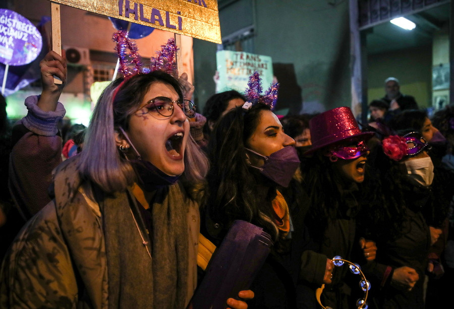 Τουρκία: Και τυπικά εκτός Σύμβασης της Κωνσταντινούπολης για τα Δικαιώματα των Γυναικών