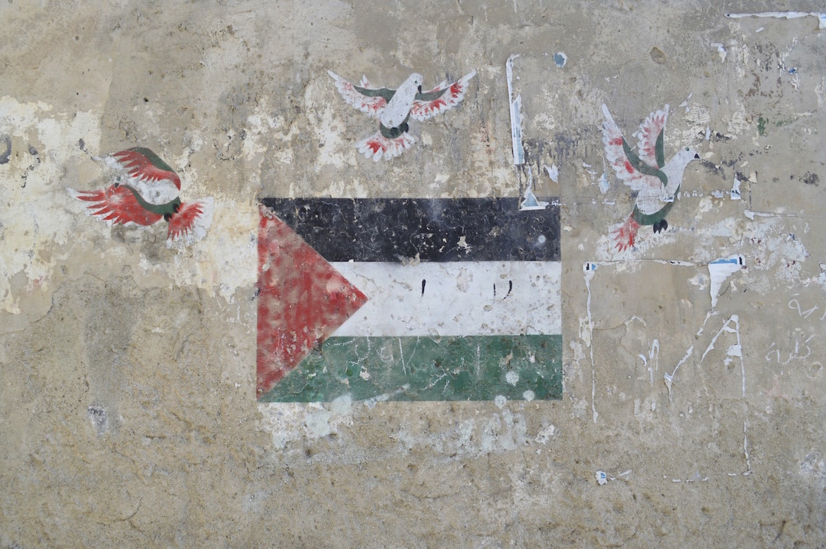 Ισραήλ: Σύμβολο «τρομοκρατίας» οι παλαιστινιακές σημαίες – Διαταγή καθολικής υποστολής τους