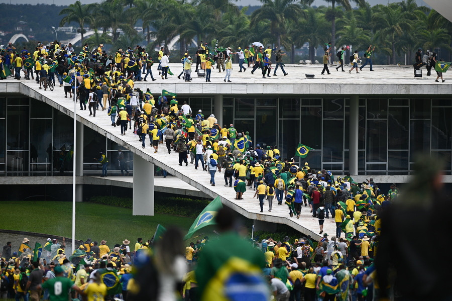 Βραζιλία: Πόσο τραμπική είναι η εισβολή οπαδών του Μπολσονάρου στο Κογκρέσο;