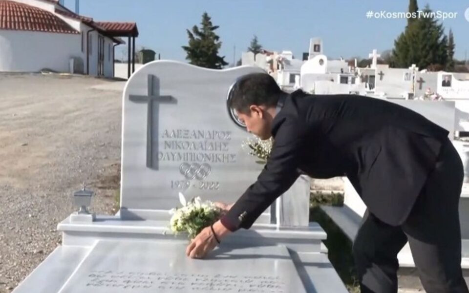 Ο «χρυσός» Ολυμπιονίκης Μουν Νταε Σουνγκ επισκέφθηκε τον τάφο του Α. Νικολαΐδη