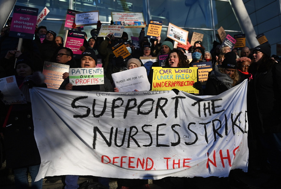 Βρετανία: Νέα απεργία από τους νοσηλευτές – Πορεία σύγκρουσης επιλέγει ο Σούνακ