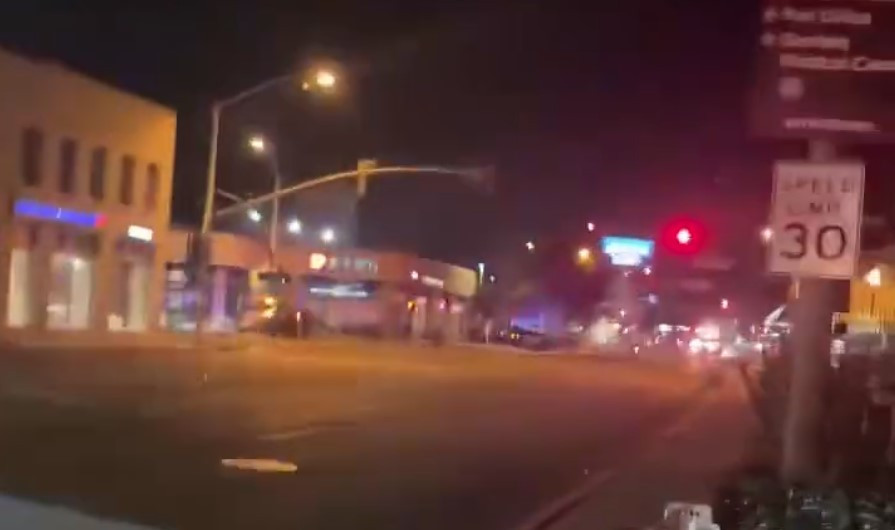 Πυροβολισμοί στο Λος Άντζελες – Τουλάχιστον 10 νεκροί [Βίντεο]