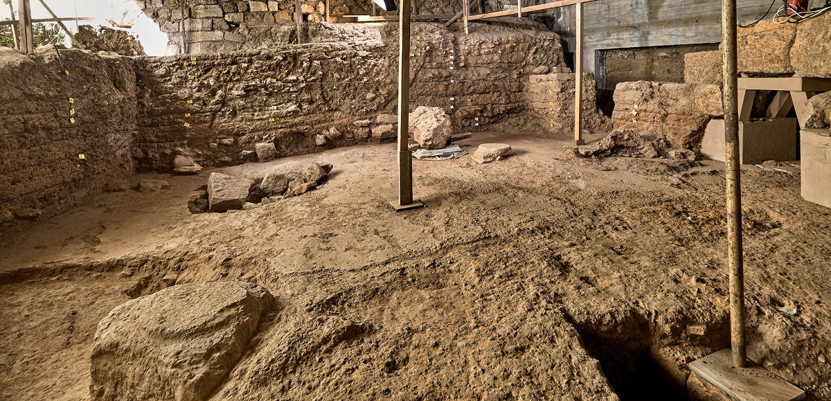 Χανιά: Αρχαίο ανάκτορο στον Λόφο Καστέλι αποκάλυψε η ανασκαφή [Εικόνες]