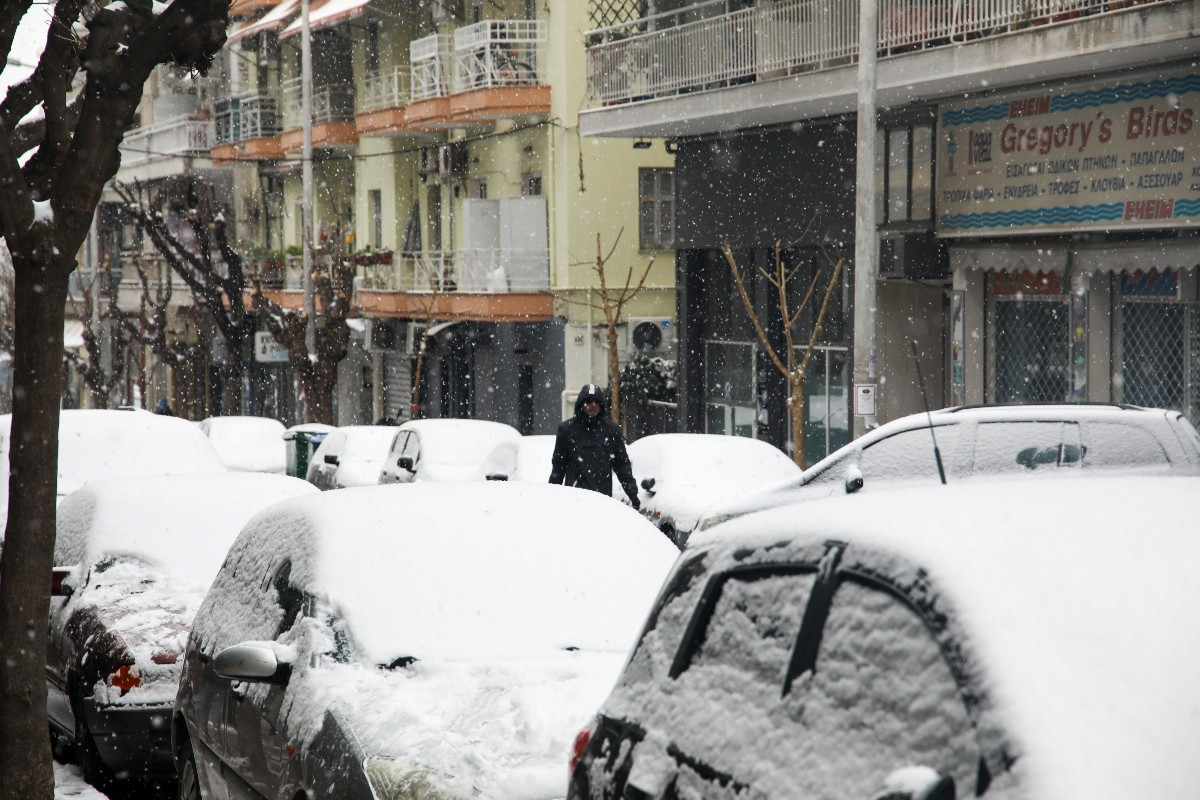 Έκτακτο δελτίο επιδείνωσης καιρού: Χιονοπτώσεις και σε χαμηλό υψόμετρο στην Βόρεια Ελλάδα