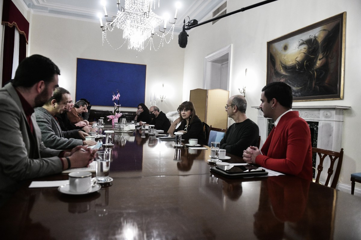 Συνάντηση με την Κ. Σακελλαροπούλου είχαν πρόεδροι καλλιτεχνικών σωματείων – «Ένα ακόμη βήμα στον αγώνα για την απόσυρση του ΠΔ»
