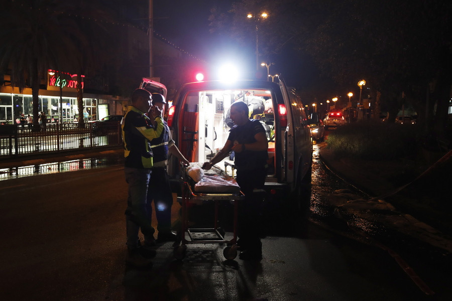 Ανατολική Ιερουσαλήμ: Πολύνεκρη επίθεση σε συναγωγή – Τουλάχιστον 10 τραυματίες