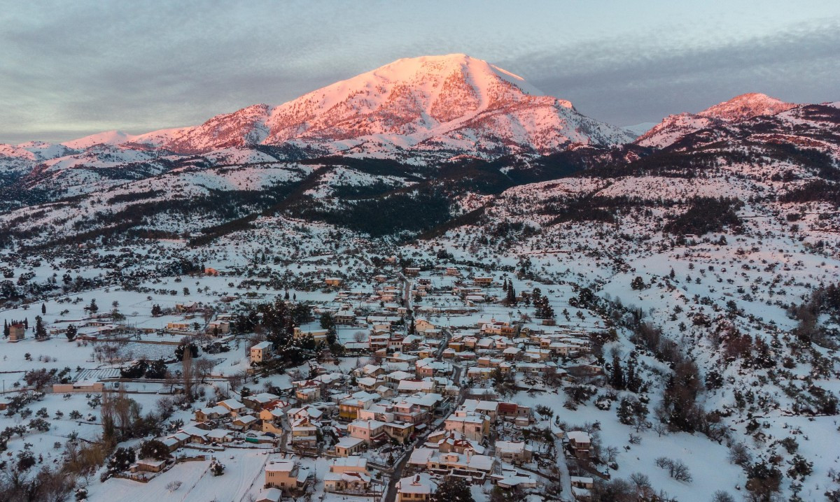 Meteo: Αύξηση της χιονοκάλυψης στα ορεινά – Τι σημαίνει για τα χειμερινά σπορ