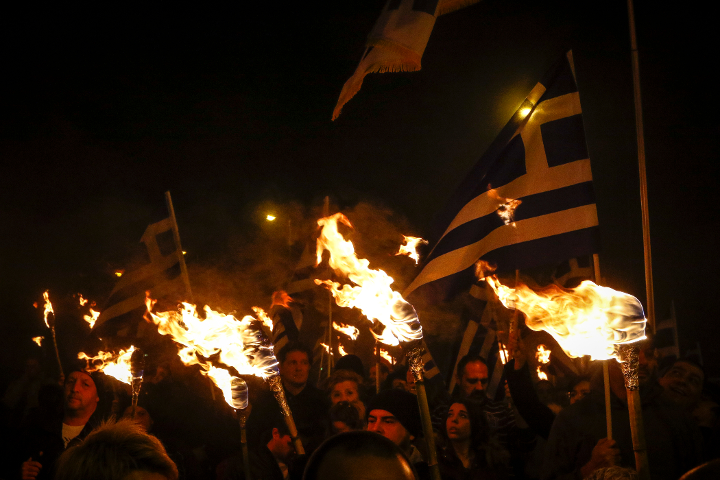 Ένταση με ακροδεξιούς στο μετρό Συντάγματος – Επιτέθηκαν με ρόπαλα σε αστυνομικούς