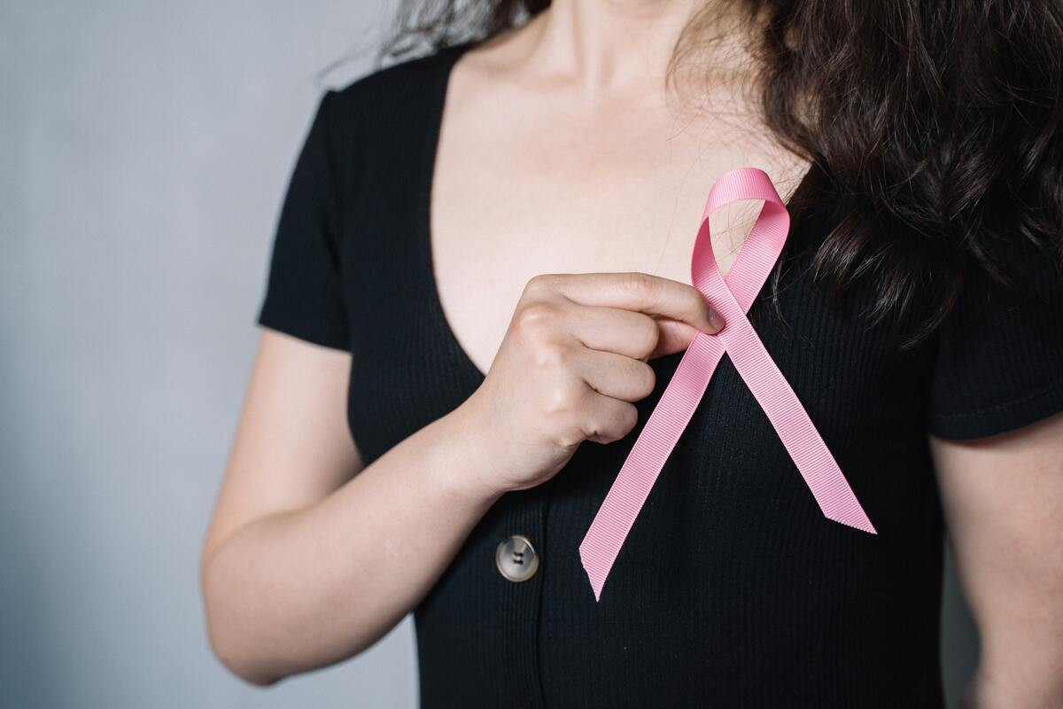 Δωρεάν εξετάσεις για την πρόληψη του καρκίνου του μαστού, τραχήλου και του προστάτη στην Αττική