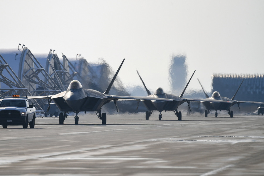 Γερουσιαστής Κρις Βαν Χόλεν: Η ένταξη Σουηδίας-Φινλανδίας στο ΝΑΤΟ «προϋπόθεση» για πώληση F-16 στην Τουρκία