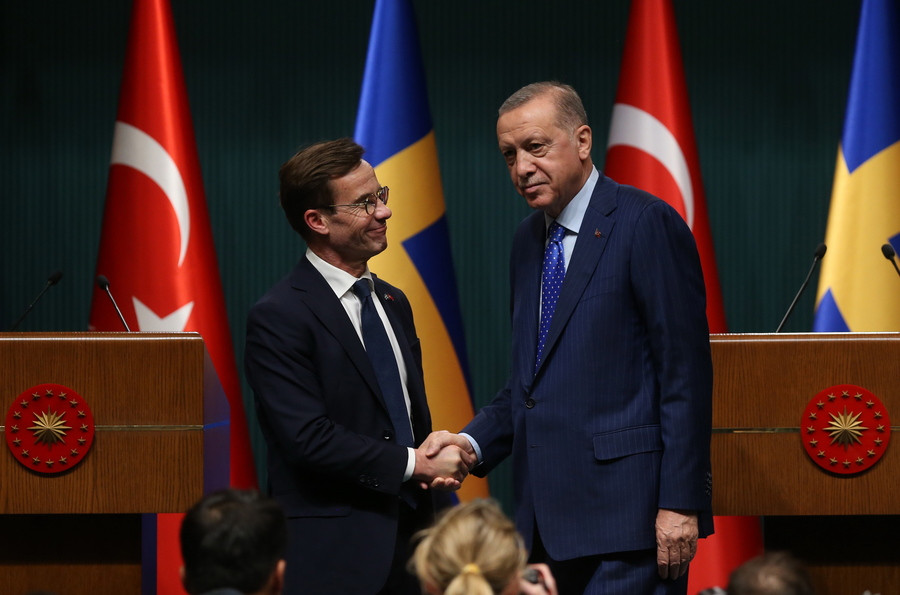 Τουρκία: Θετικός για ένταξη της Φιλανδίας στο ΝΑΤΟ ο Ερντογάν – «Όχι» στην Σουηδία