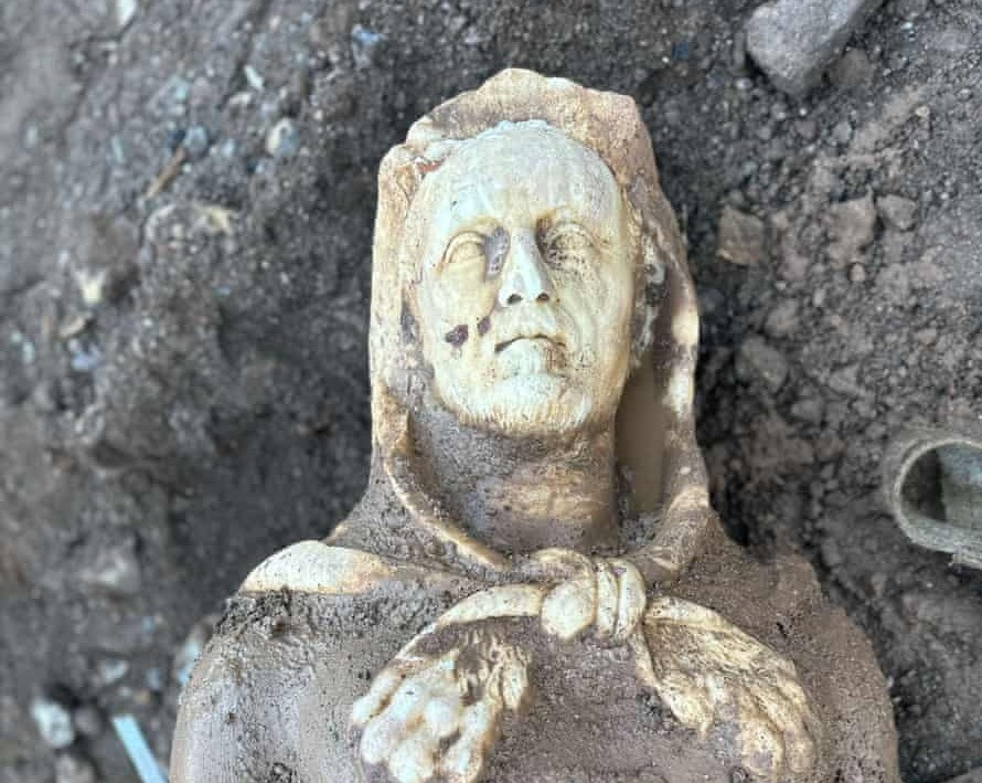 Ρώμη: Άγαλμα Ρωμαίου αυτοκράτορα με τη μορφή Ηρακλή βρέθηκε σε υπόνομο