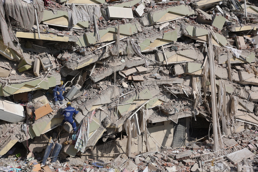 Σεισμός σε Τουρκία, Συρία: Μαζικές συλλήψεις στην Τουρκία για τα κτίρια που κετέρρευσαν