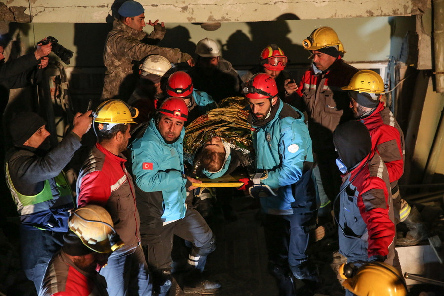 Σεισμός σε Τουρκία, Συρία: Πάνω από 33.000 οι νεκροί – Βγαίνουν ζωντανοί από τα χαλάσματα επτά μέρες μετά [Βίντεο]