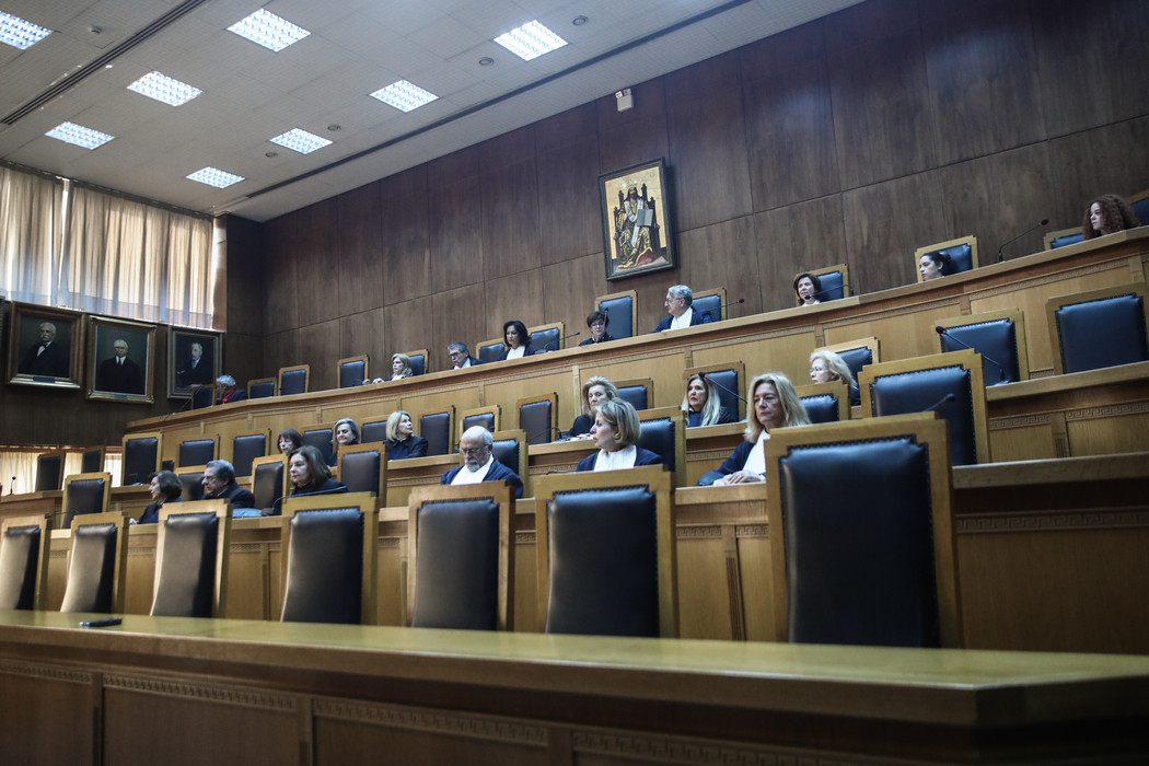 Ειδικό Δικαστήριο για Παππά: Η «αλλαγή» εισαγγελέα και η επιμονή για τις «βαλίτσες στον ΣΥΡΙΖΑ»