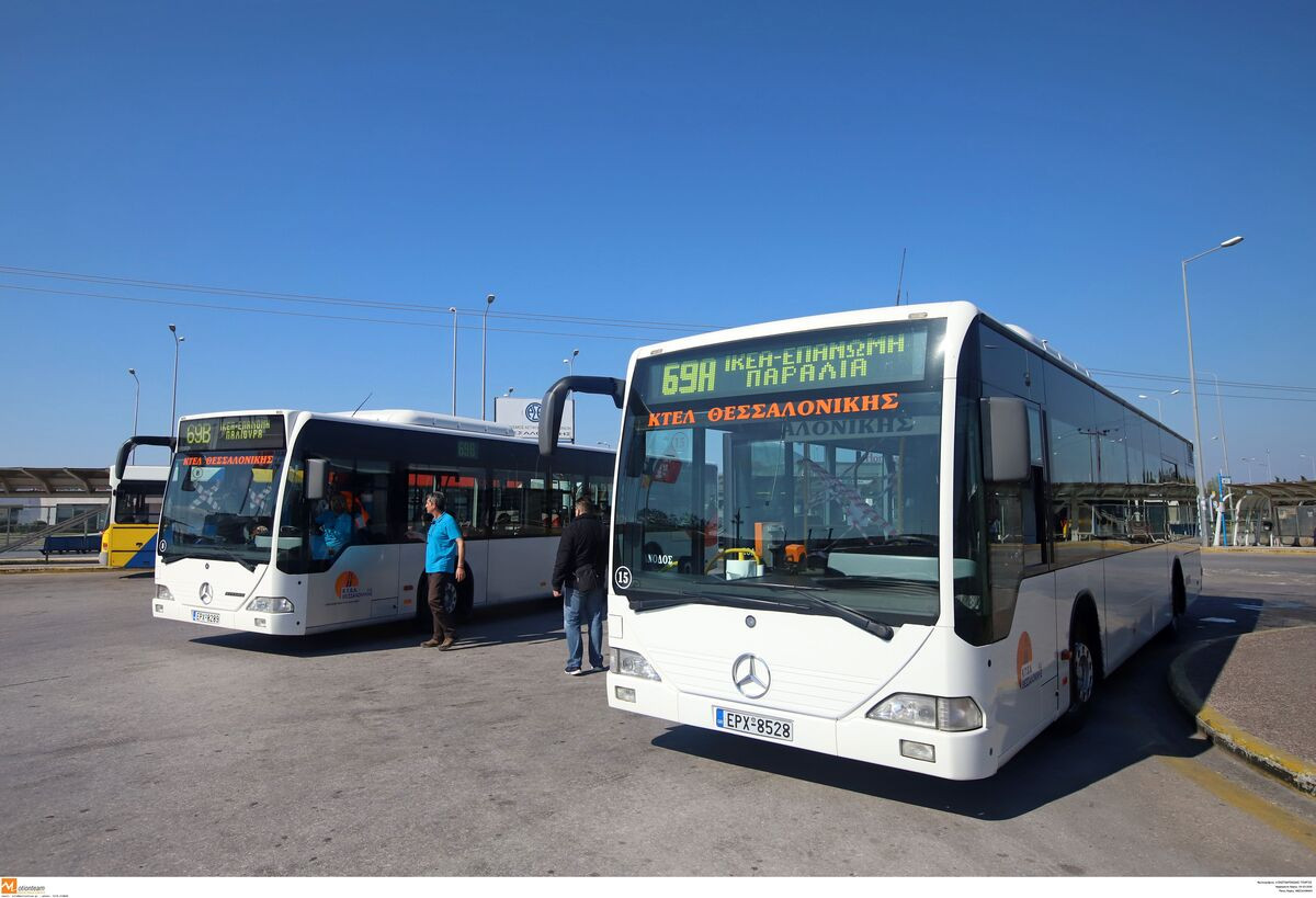 Θεσσαλονίκη: Πυρκαγιά σε λεωφορείο των ΚΤΕΛ – Σώοι οι επιβάτες