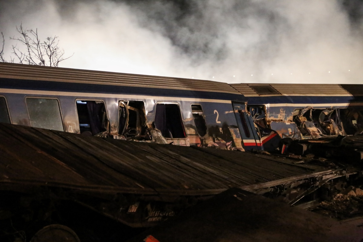 Τραγωδία στα Τέμπη: Δεκάδες νεκροί και τραυματίες από σύγκρουση τρένων [Βίντεο και Φωτο]