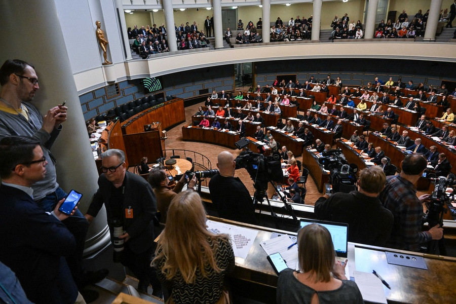 Φινλανδία: Η Βουλή ενέκρινε το νομοσχέδιο για ένταξη στο ΝΑΤΟ