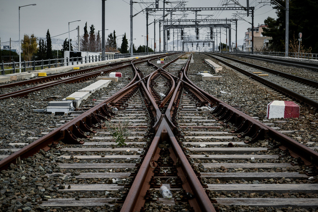 Πρώην διευθυντής ΤΡΑΙΝΟΣΕ: «Μέχρι το 2020 υπήρχε κέντρο ελέγχου κυκλοφορίας των τρένων» [Βίντεο]