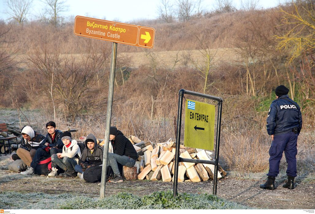 Αποκαλυπτικό ρεπορτάζ El Pais – Solomon: «Ελληνικές δυνάμεις ασφαλείας ληστεύουν μετανάστες στα ευρωπαϊκά σύνορα»