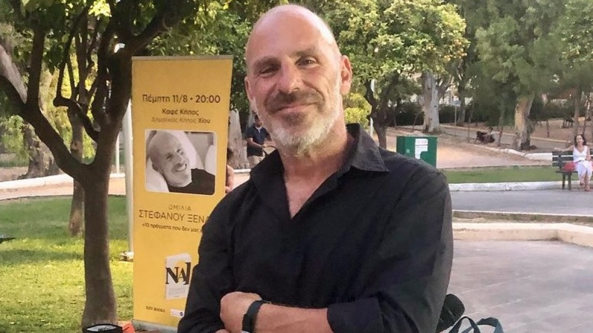 Συνελήφθη ο συγγραφέας βιβλίων αυτοβελτίωσης Στέφανος Ξενάκης για ακάλυπτες επιταγές