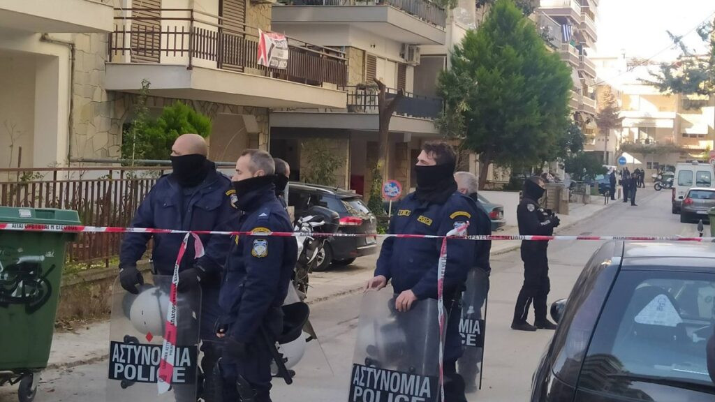 Θεσσαλονίκη: Έξωση συνταξιούχου στην Καλαμαριά – Το σπίτι βγήκε σε πλειστηριασμό από fund