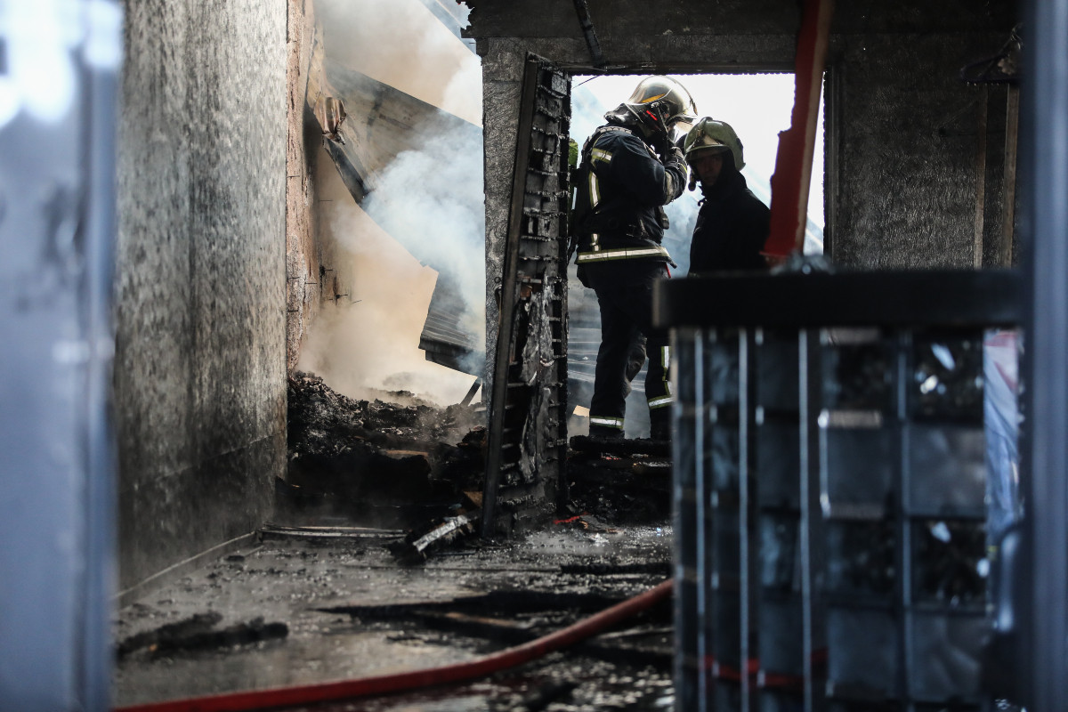 Υπό έλεγχο η πυρκαγιά σε κέντρο διασκέδασης στο Γκάζι