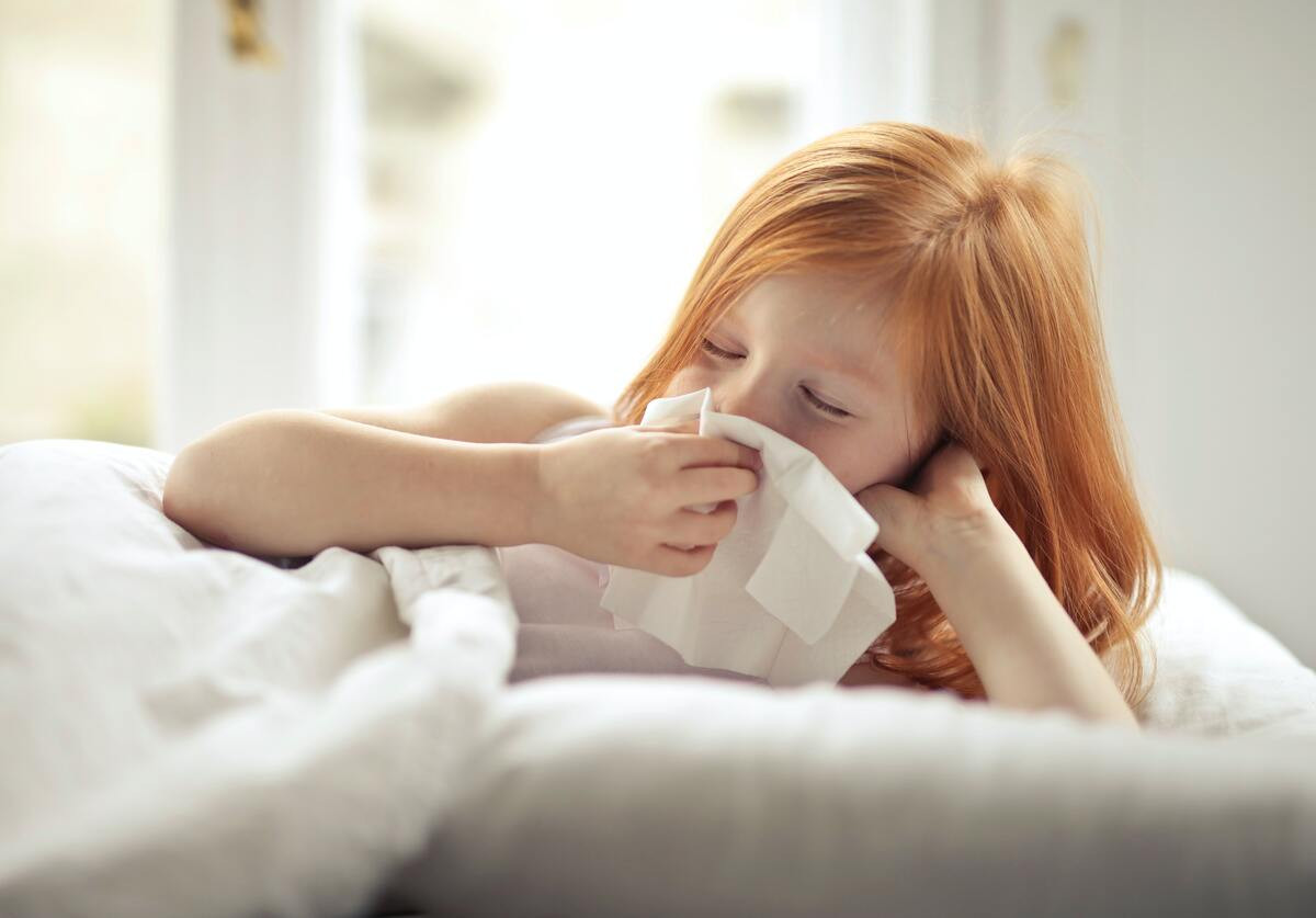 Το κρυολόγημα προσφέρει στα παιδιά ανοσία έναντι της Covid-19
