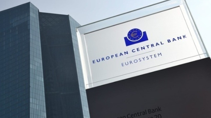 Νέες αυξήσεις επιτοκίων από την Ευρωπαϊκή Κεντρική Τράπεζα προανήγγειλε η Λαγκάρντ
