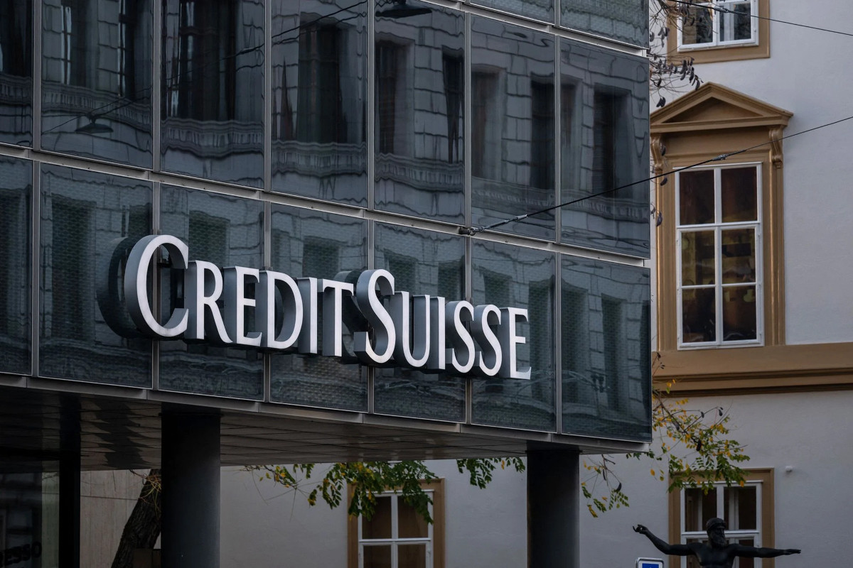 Οι ελβετικές αρχές εξετάζουν πλήρη ή μερική κρατικοποίηση της Credit Suisse