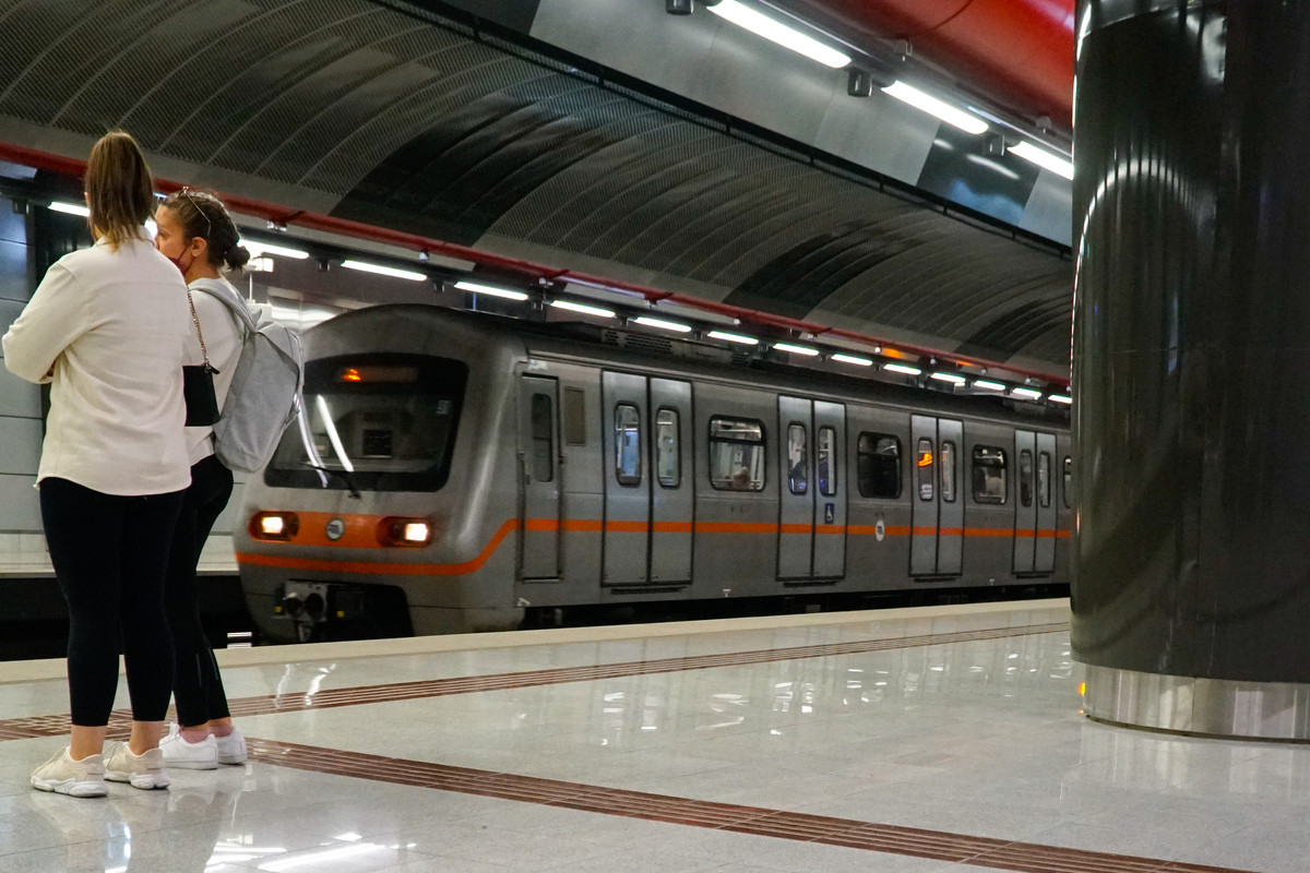 Εισαγγελική παρέμβαση για τα προβλήματα στο σταθμό μετρό Πειραιά – Τι λέει η «Αττικό Μετρό»