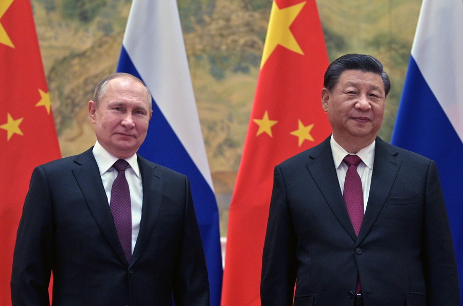 Σι Τζινπίνγκ: Προτεραιότητα της Κίνας οι στρατηγικές σχέσεις με τη Ρωσία