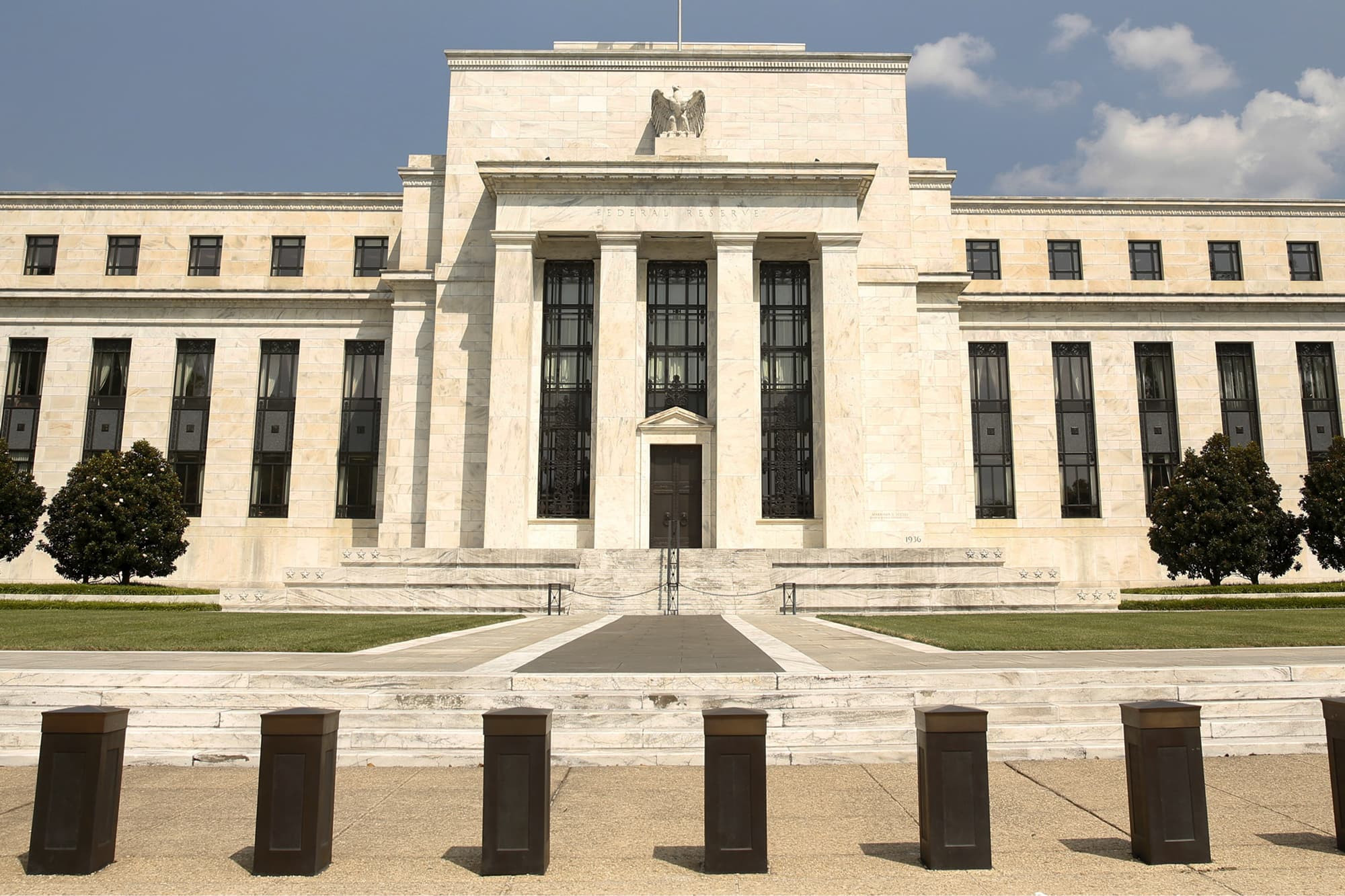 Fed: Aύξηση επιτοκίων κατά 25 μονάδες βάσης
