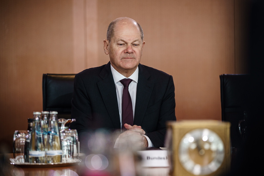 Σολτς: Κανένας λόγος ανησυχίας για την Deutsche Bank