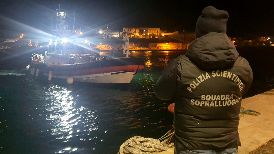 Ιταλία: Περισσότεροι από 2.000 μετανάστες έφτασαν στη Λαμπεντούζα σε ένα 24ωρο