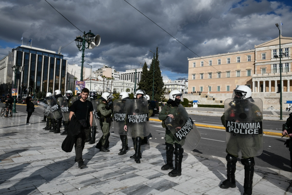 Διεθνής Αμνηστία: Στο ναδίρ η κατάσταση των ανθρωπίνων δικαιωμάτων στην Ελλάδα
