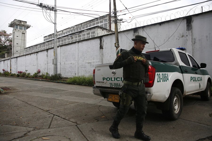 Εισβολή ενόπλων σε γραφεία εφημερίδας στην Κολομβία