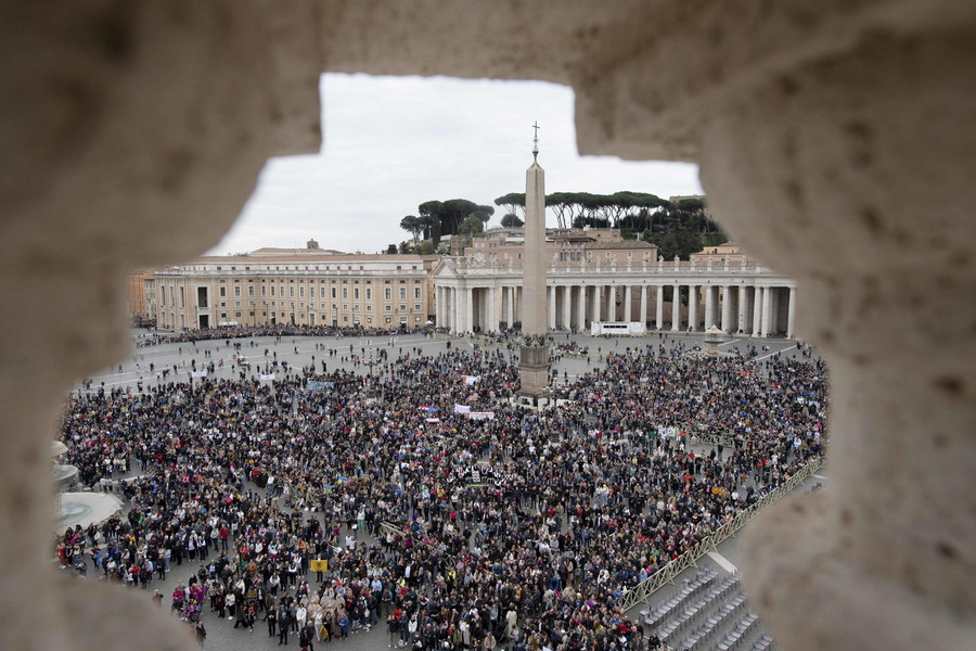 Βατικανό: Ηχηρή παραίτηση από την επιτροπή που ερευνά την σεξουαλική κακοποίηση παιδιών