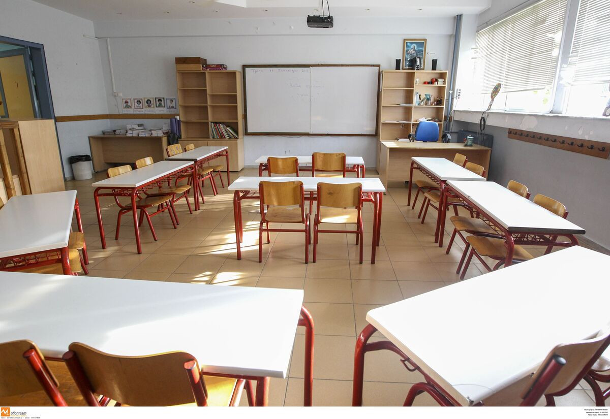 Θεσσαλονίκη: Εισβολή εξωσχολικών σε τάξη – Τραυμάτισαν καθηγήτρια