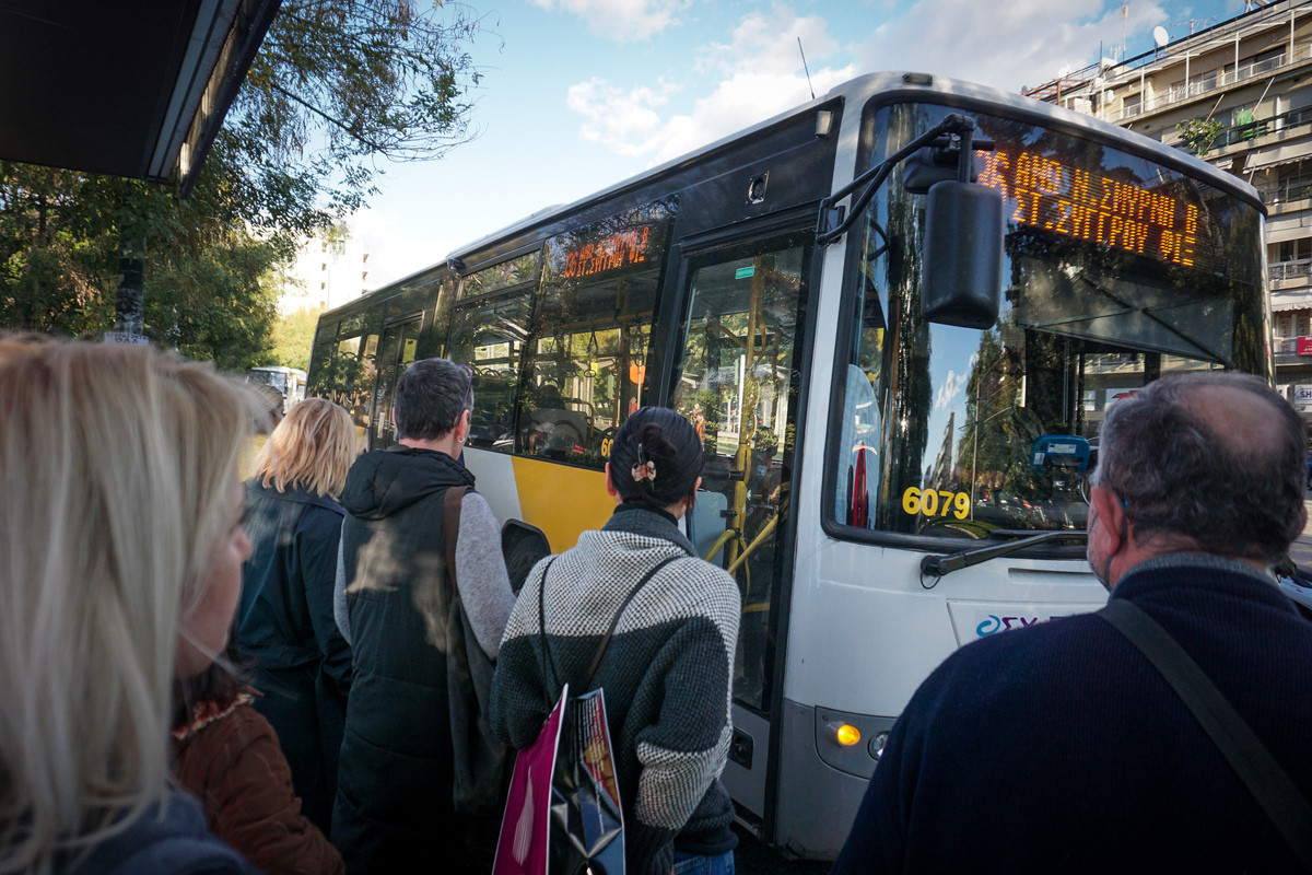 Λεωφορεία και τρόλεϊ: Νέα στάση εργασίας – Ποιες ώρες δεν θα κινούνται