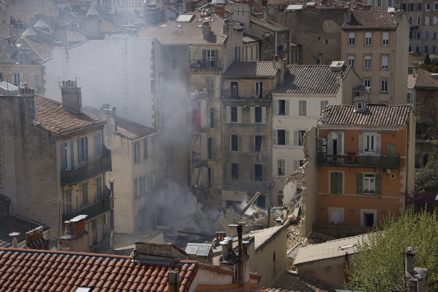 Γαλλία: Κατάρρευση και δεύτερου κτιρίου στη Μασσαλία – 6 τραυματίες, τουλάχιστον 4 αγνοούμενοι