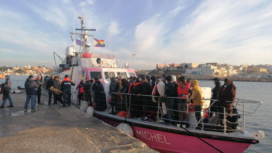Ιταλία: Αυξάνονται οι προσφυγικές αφίξεις, συνεχόμενες τραγωδίες στη θάλασσα